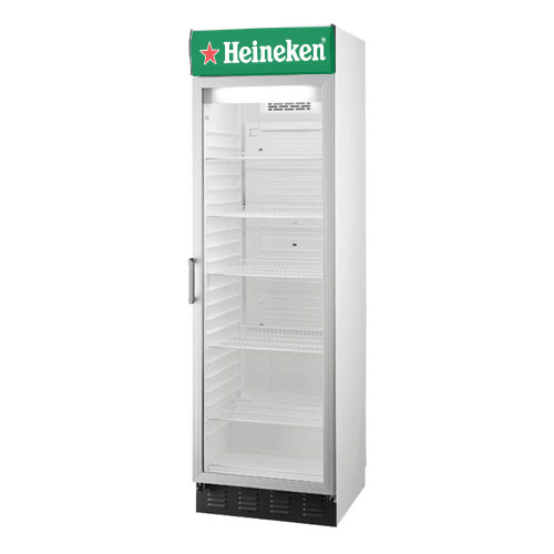 Køleskab med plads til meget mad og drikkelse til udlejning i Nordjylland